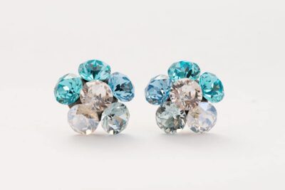 cercei floare cu cristale swarovski albastru deschi