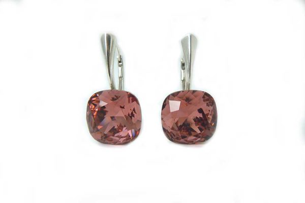 cercei roz cercei patrati cercei tortite cercei tortite argint cercei cu tortita cercei argint dama cercei argint swarovski cercei argint cu pietre swarovski cercei care atarna cercei argint mari cercei swarovski