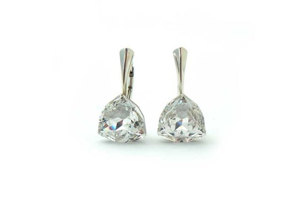 cercei tortite cercei tortite argint cercei care atarna cercei argint dama cercei argint swarovski cercei argintii eleganti cercei albi cercei pietre albe cercei cristale albe cercei triunghi