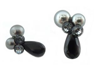 cercei perle gri cercei perle lungi cercei cluster negri cercei negri cercei swarovski cercei swalovski lungi cercei swarovski negri cercei swarovski lungi negri