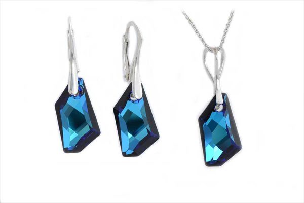 set swarovski albastru set bijuterii albastru set cercei si lantisor albastru set bermuda blue