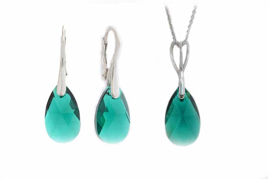 set-cristale-swarovski-verde-smarald-montate-in-argint-925-cercei-tortite-leverback-lantisor-argint set bijuterii verde set swarovski verde set dama verde set argint verde