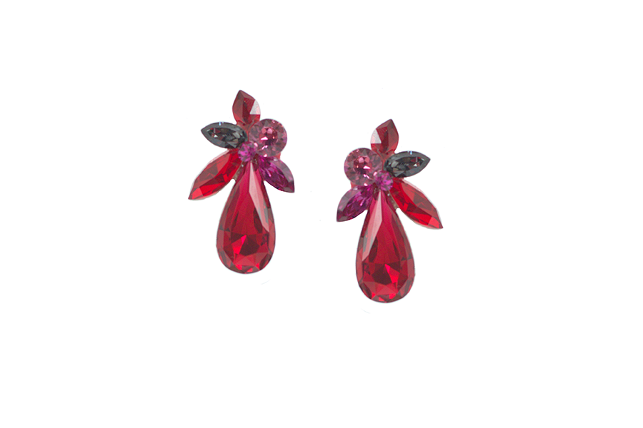 cercei-foarte-mari-pe-ureche-realizati-cu-cristale-swarovski-in-nuante-de-roz-rosu-gri-sralucitor cercei roz cercei rosii cercei mari rosii cercei eleganti rosii cercei swarovski rosii cercei pietre rosii cercei swarovski cercei swarovski cercei cercei swarovski eleganti