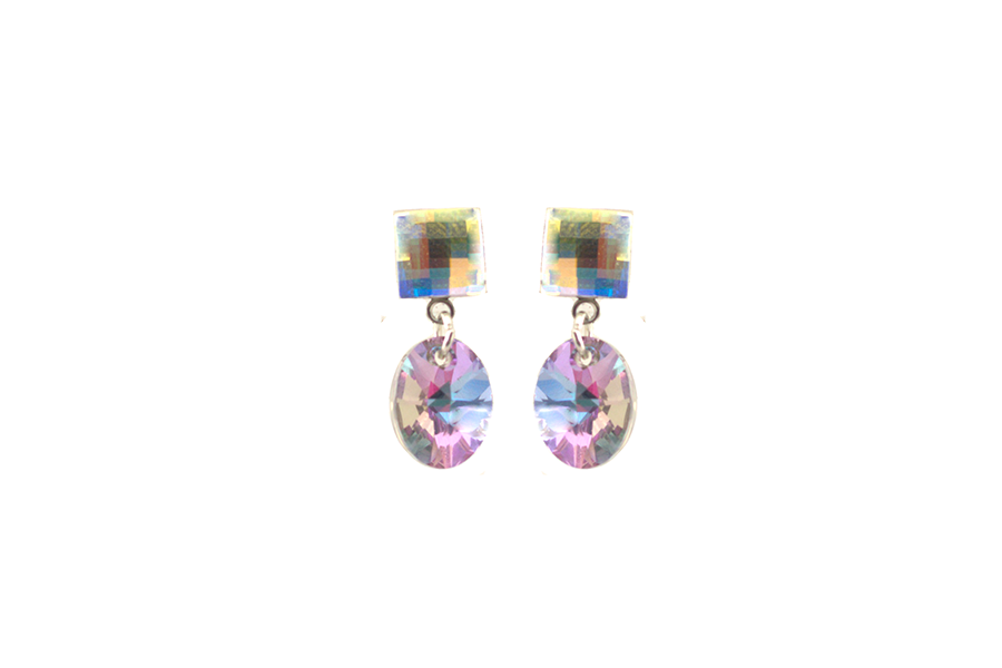 cercei-lungi-realizati-cu-cristale-swarovski-aurora-borealis-si-vitrail-light-in-nuante-de-roz cercei roz cercei lungi cercei elganti cercei swarovski roz cercei swarovski eleganti cercei swarovski lungi cercei