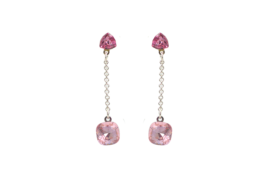 cercei-lungi-tip-lantisor-realizati-cu-cristale-swarovski-in-nuante-de-roz cercei lant cercei lantisor cercei lungi cercei eleganti cercei swarovski cercei eleganti swarovski cercei swarovski eleganti cercei lungi swarovski cercei roz cercei swarovski roz cercei eleganti roz cercei lungi roz