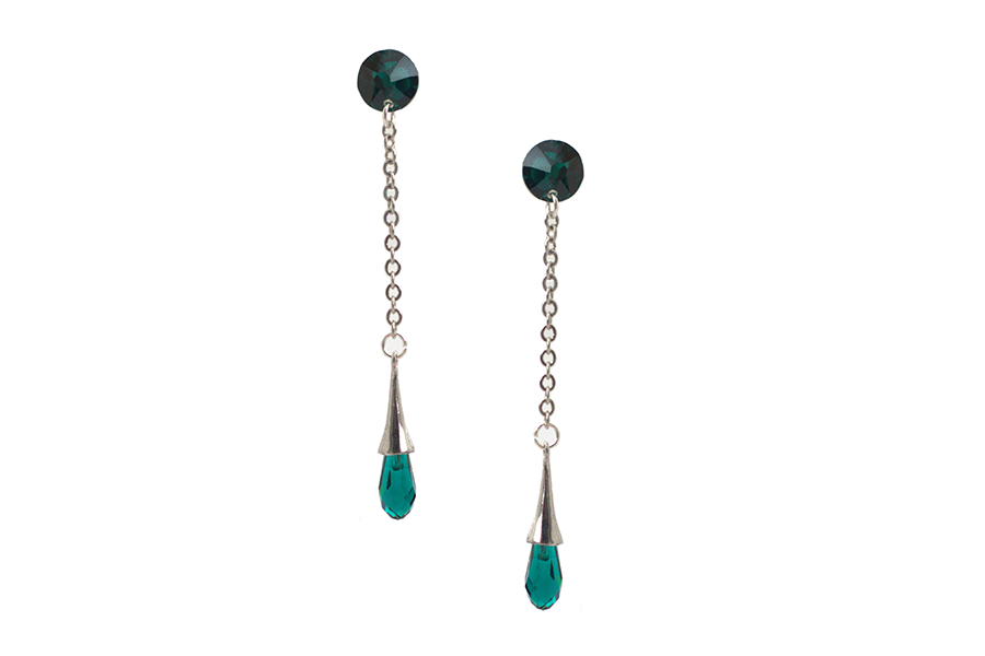 cercei-lungi-tip-lantisor-realizati-cu-cristale-swarovski-lacrima-in-nuante-de-verde-smarald cercei verzi cercei verde smarald cercei lungi verzi cercei eleganti verzi cercei swarovski verzi cercei swarovski eleganti cercei swarovski lungi cercei lant cercei lantisor