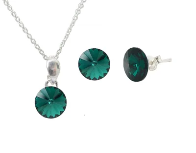set cercei si pandantiv set cercei si lantisor set bijuterii set bijuterii dama cercei argint colier argint lant argint bijuterii swarovski set bijuterii swarovski lant argint cercei pietre swarovski set bijuterii verzi cercei pietre verzi colier verde